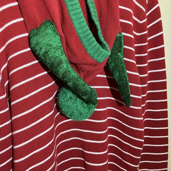Ugly Christmas Sweater Sz M Elf Hoodie Red Preowned Unisex - Picture 4 of 9